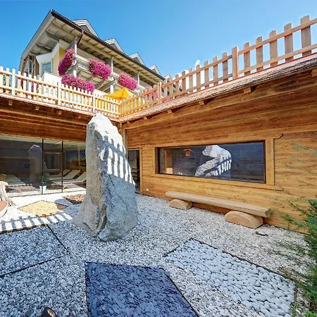 Erika Hotel 3*